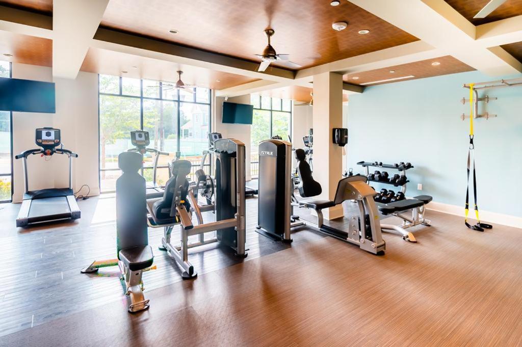 شقة تشارلوت  في Urban Studio W Balcony Gym المظهر الخارجي الصورة