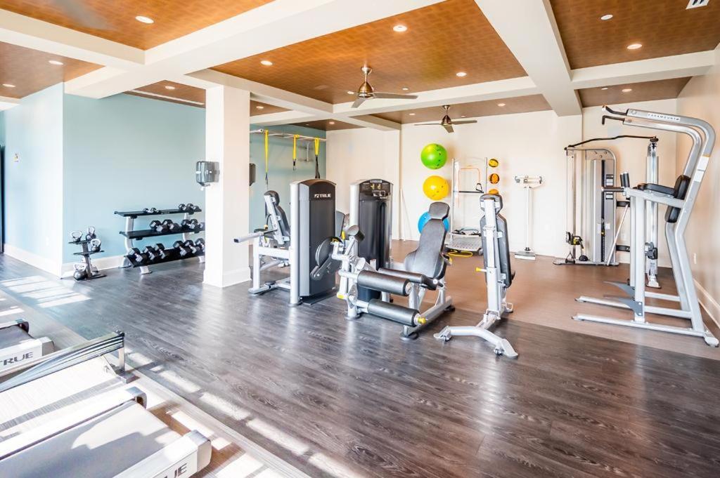 شقة تشارلوت  في Urban Studio W Balcony Gym المظهر الخارجي الصورة